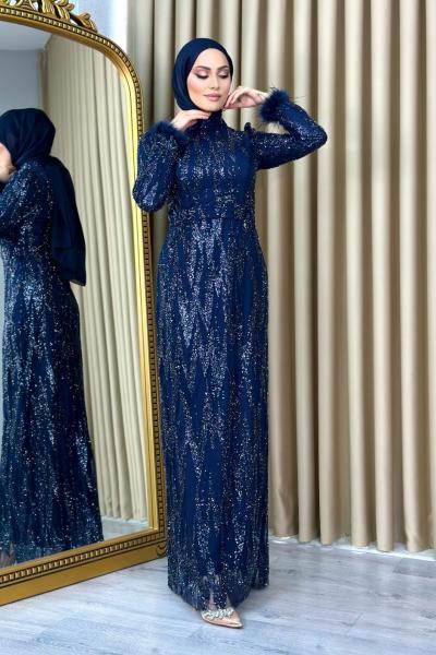 Pamela Abiye Lacivert