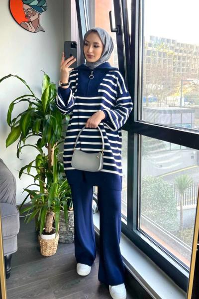 Çiğdem Çizgili Triko Takım Lacivert